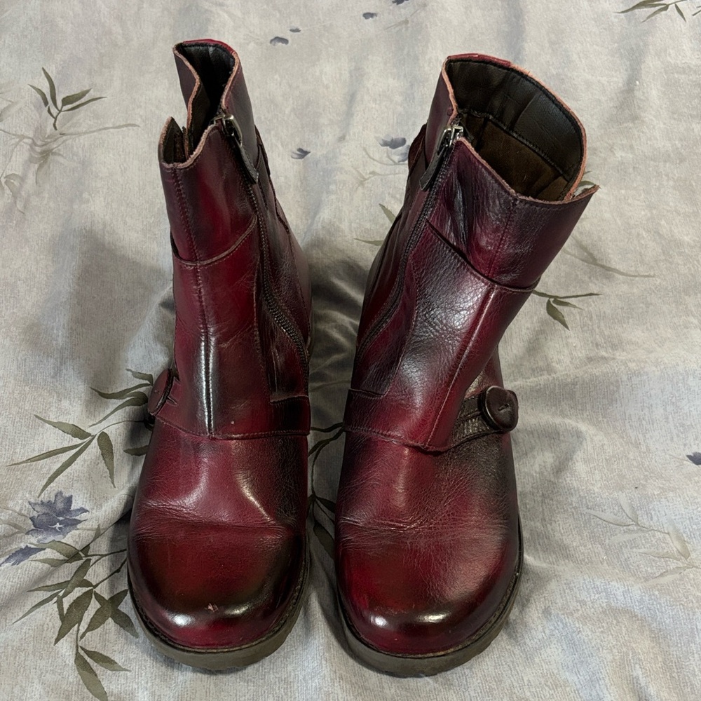 Jafa Burgundy Women's boot - size 39